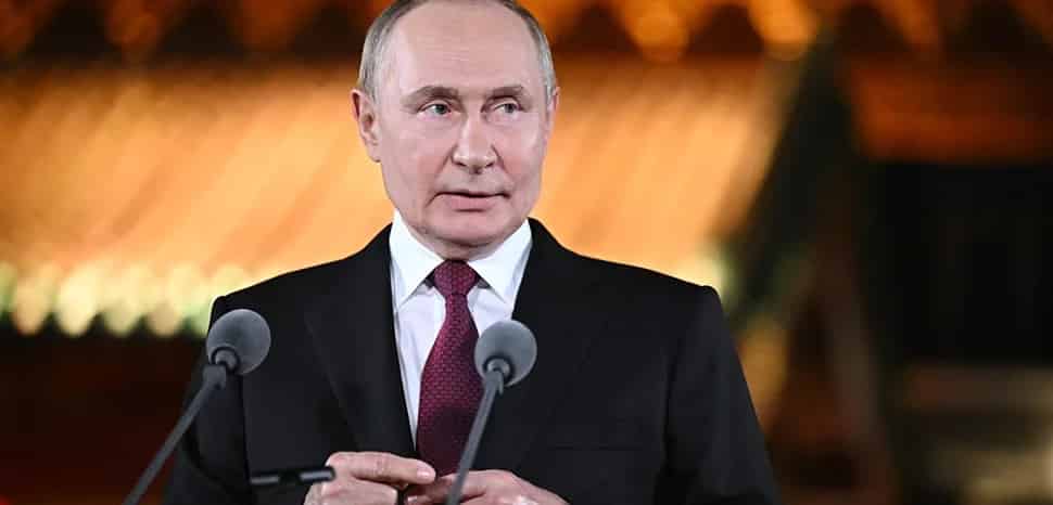 Is Elite Information War Weakening Russia?